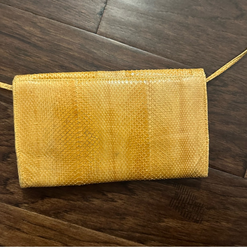 Vintage Snakeskin Purse - Picture 5 of 16